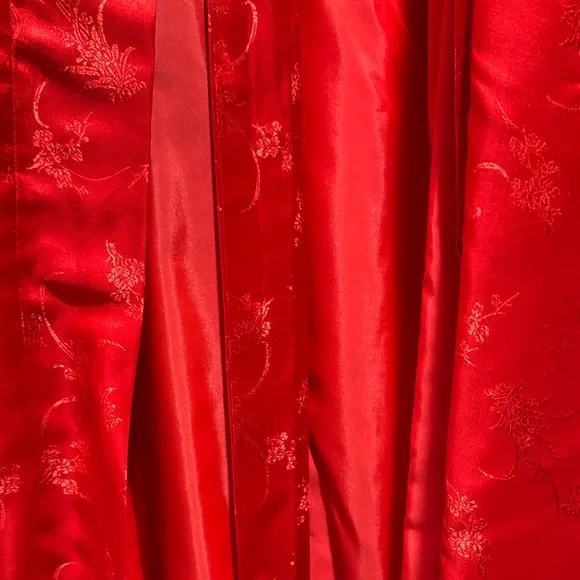 Lotus Vibrant Red Women's Kimono 100%silk - Picture 4 of 7